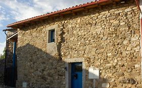 Casa De Pombares